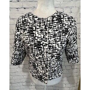 Kenneth Cole Reaction Black And White Bell Sleeve Zip Front Jacket Size 6 Petite